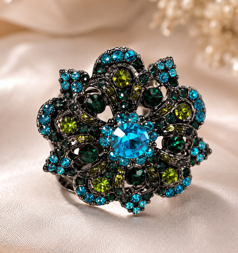 Vintage Blue Green Rhinestone Cluster Cocktail Ring Stretch Band Chic Maximalist